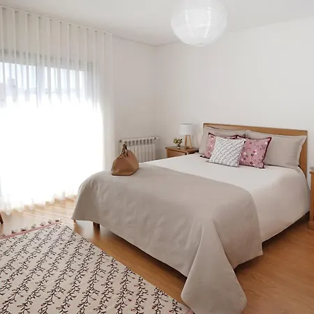 Downtown By Luxistay Apartament Guimarães